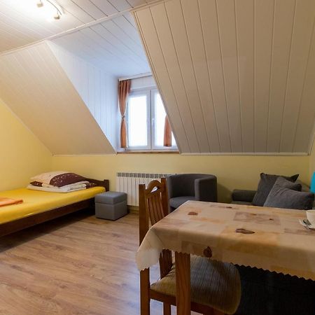 Dworek Julia - Klimatyzowane Komfortowe Pokoje Nad Solina - Bieszczady Polanczyk Luaran gambar